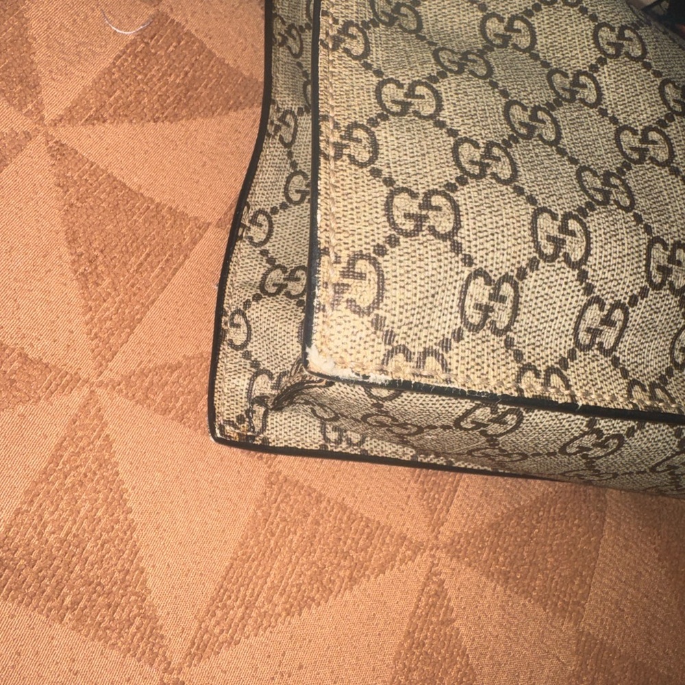 Gucci Beige Bee Print Tote Bag - Blind for Love - Picture 10 of 14